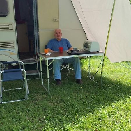 Camping Aviator, Numai Teren, Campare Pentru Rulote Autorulote Personale, Campingul Nu Are Rulote !!! Busteni Buşteni Exterior foto