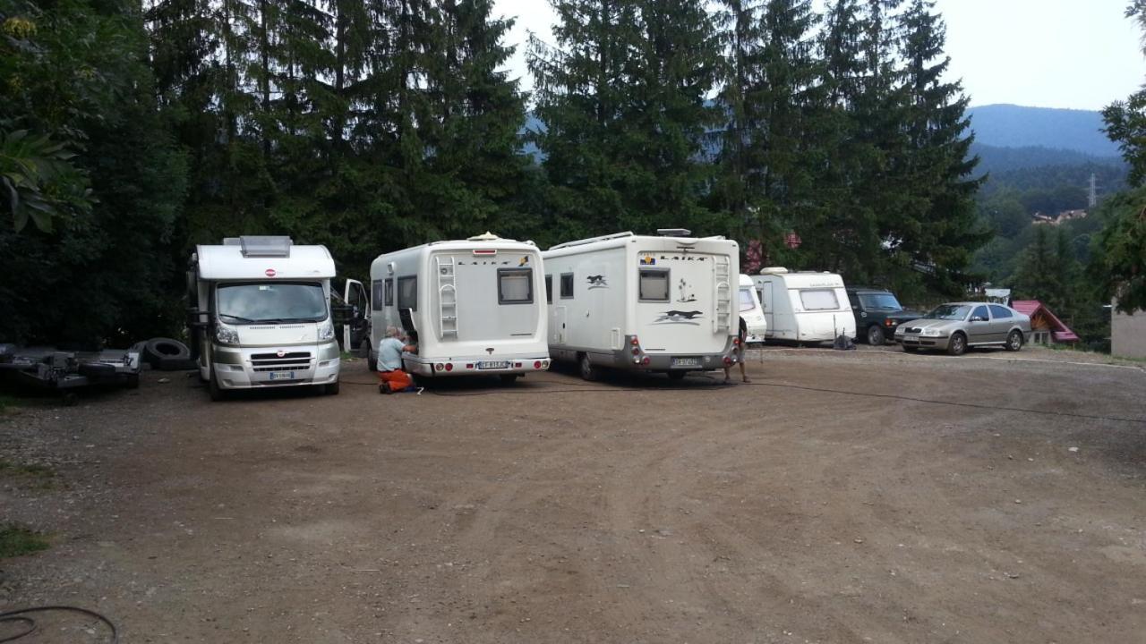 Camping Aviator, Numai Teren, Campare Pentru Rulote Autorulote Personale, Campingul Nu Are Rulote !!! Busteni Buşteni Exterior foto